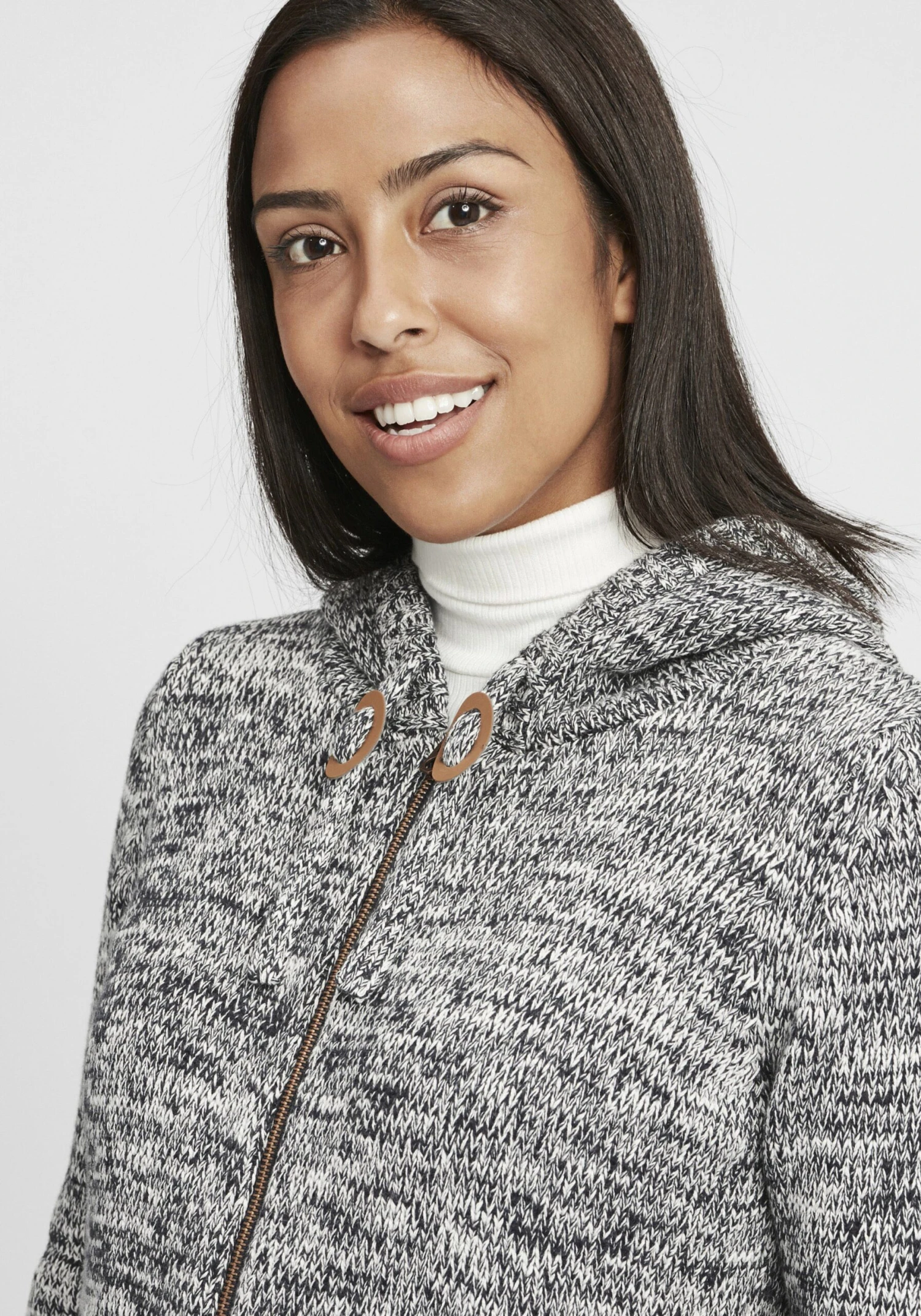 OXMO Vesten Gebreid Vest Philadelphia Dames Blauw 7 OXMO Vesten Gebreid Vest Philadelphia Dames Blauw - Image 5