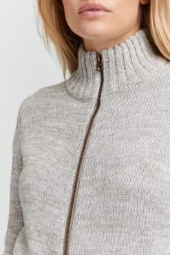 OXMO Vesten Gebreid Vest Phenix Dames Lichtgrijs -Kleding Verkoop e3a09631e9a8c984fba65d2139550548